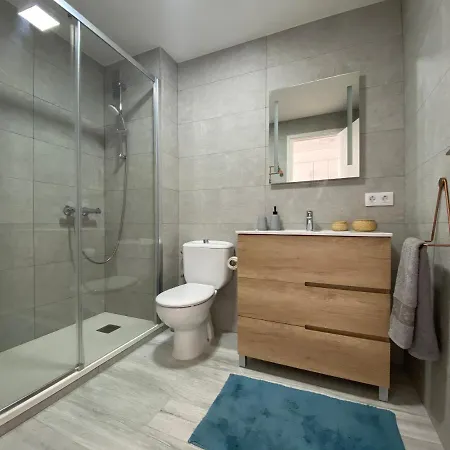 Apartment Amazing 2 Bedroom With Big Sun Terrace Centre *